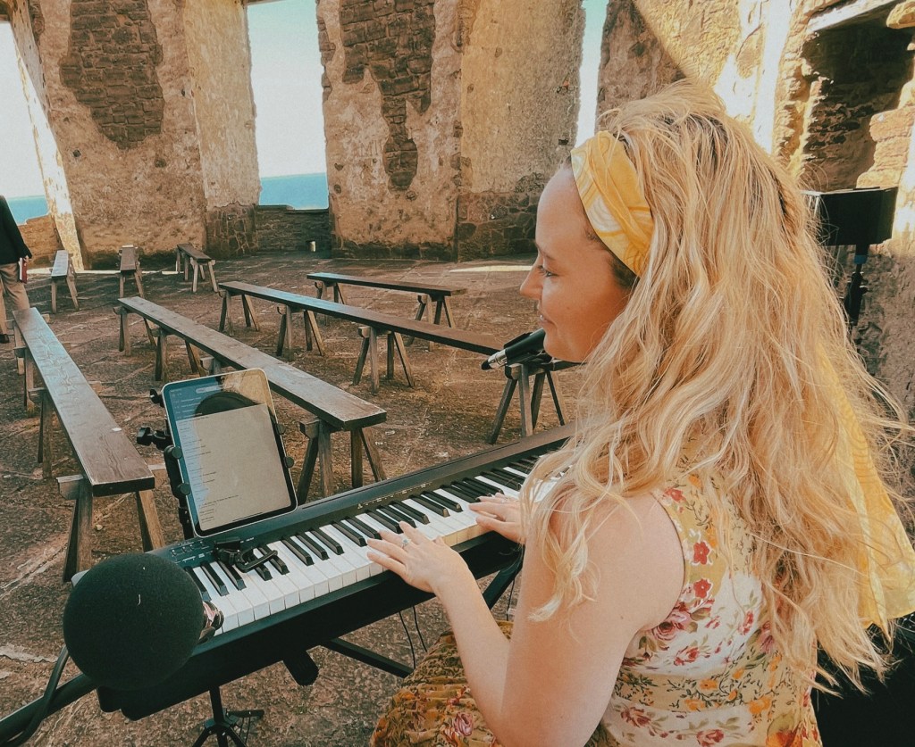 Sång och piano till bröllop, dop,&nbsp;tillställningar